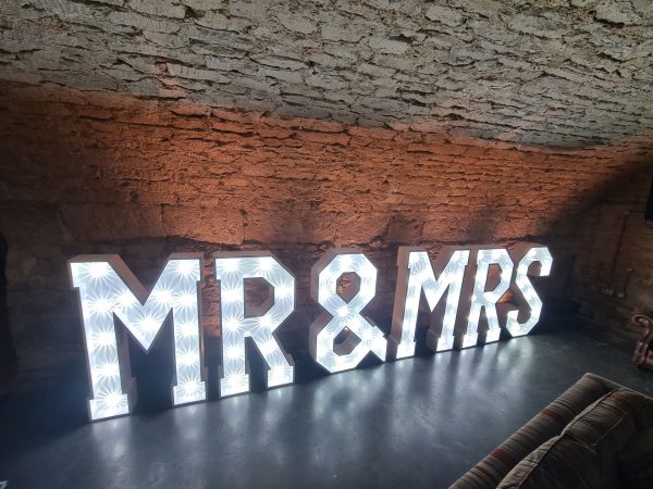 Mr and mrs 4ft letters